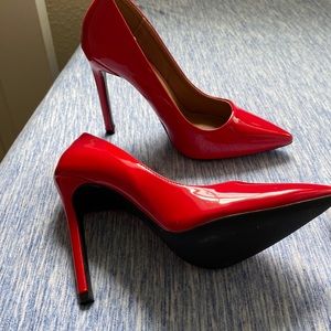 stiletto red pumps